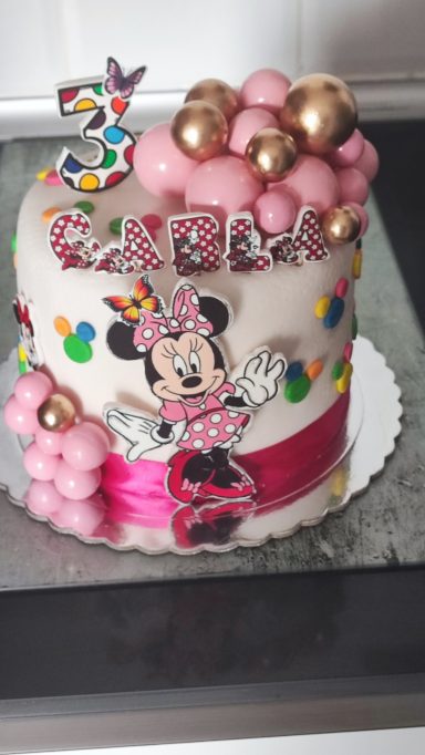 TARTA MINNIE MOUSSE